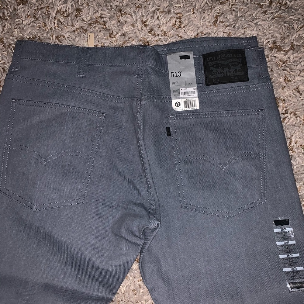Levi’s Jean - Picture 2 of 3
